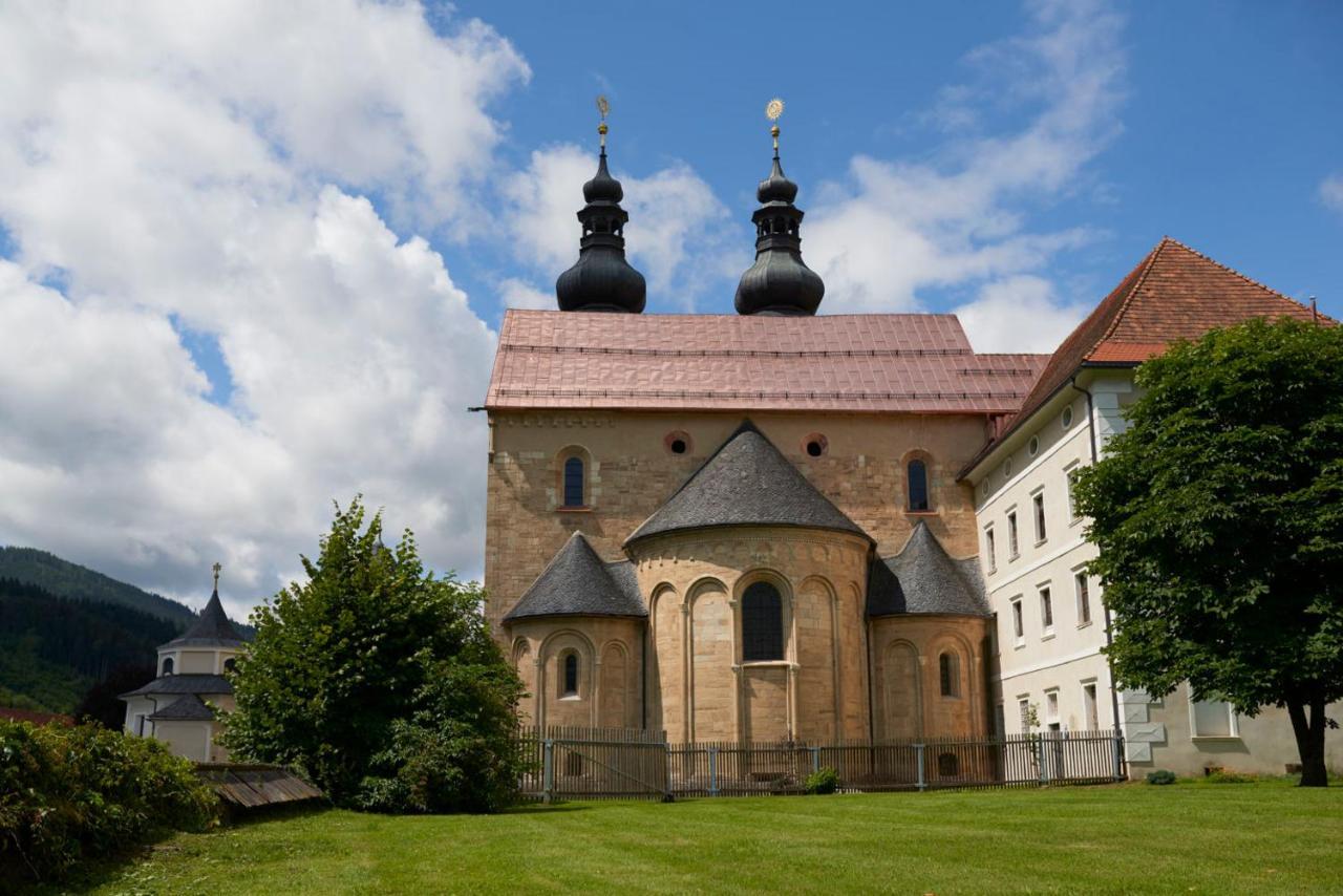 Jufa Hotel Stift Gurk Экстерьер фото