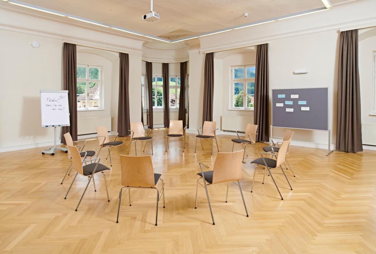 Jufa Hotel Stift Gurk Экстерьер фото